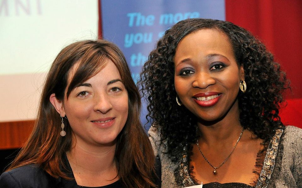 395620_416950038388093_654365153_n