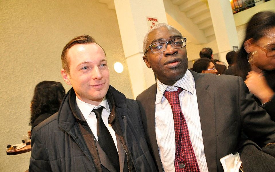 535902_416940291722401_965637837_n